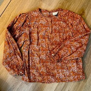 Puff sleeve floral blouse size M